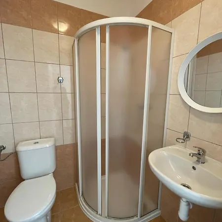 Jecminek 3*